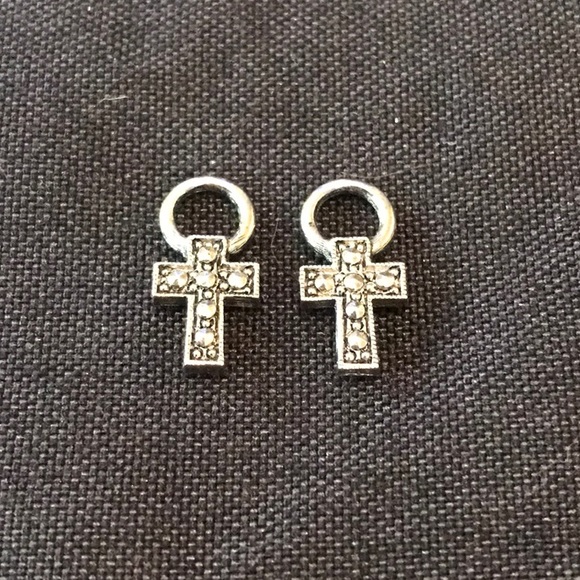 1980’s Cross Charm/Pendant. Silver-tone from Avon. Set of 2! - Picture 1 of 2